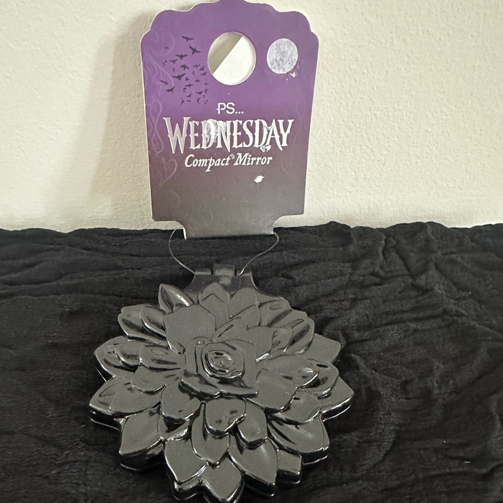 Netflix Wednesday Black compact mirror